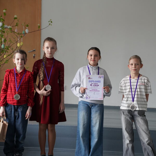 3.-4.klašu grupā 2.vieta - "UGUNTIŅAS"