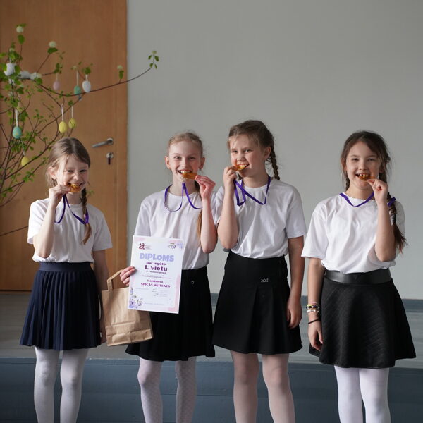 3.-4.klašu grupā 1.vieta - "SUEPERĪGĀS"