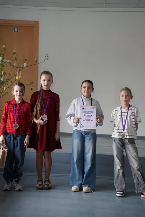 3.-4.klašu grupā 2.vieta - "UGUNTIŅAS"
